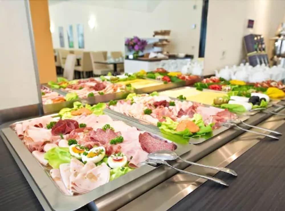 Achat Hotel Dresden Altstadt Екстер'єр фото